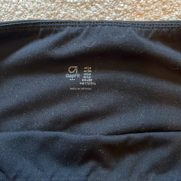 Large black Gap Fit leggings - Picture 2 of 4